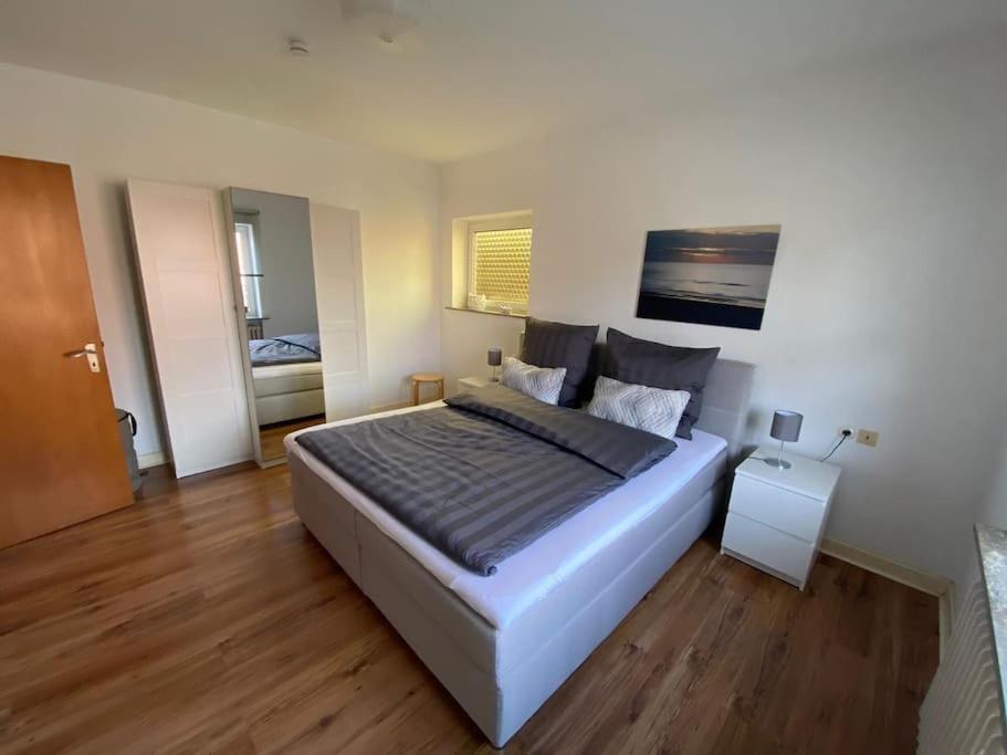 Feddersen Living Grosse Ferienwohnung - Garten - Terrasse - Smart Tv - Netflix บรุนส์บึทเทล ภายนอก รูปภาพ